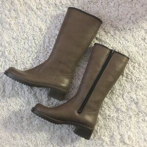 Vintage Tall Brown Boots With Fleecy Lining Made in Canada
